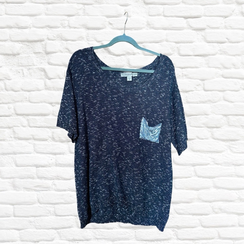 Women's Charcoal Gray Sweater with Pocket